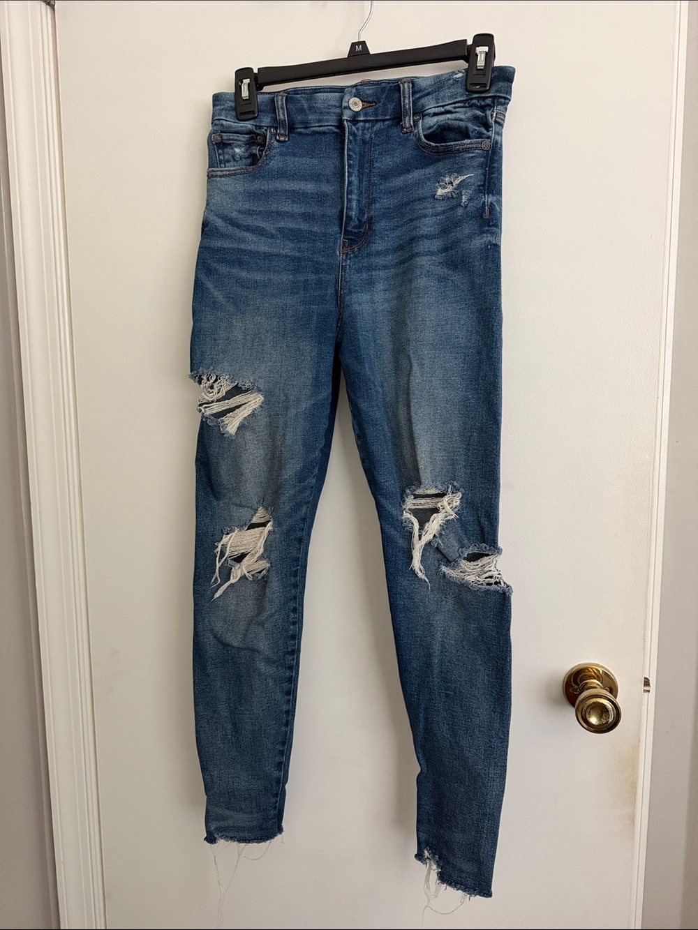 American Eagle Outfitters Distressed Blue Women’s Jeans